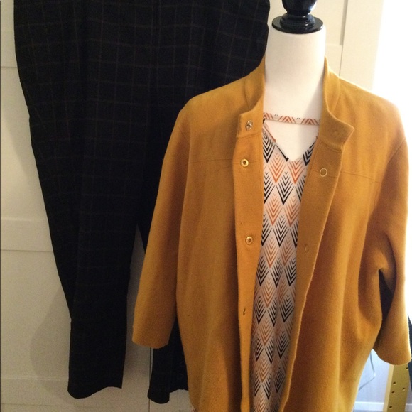 Laura Mustard coloured knit sweater, three quarter sleeves - Picture 5 of 5